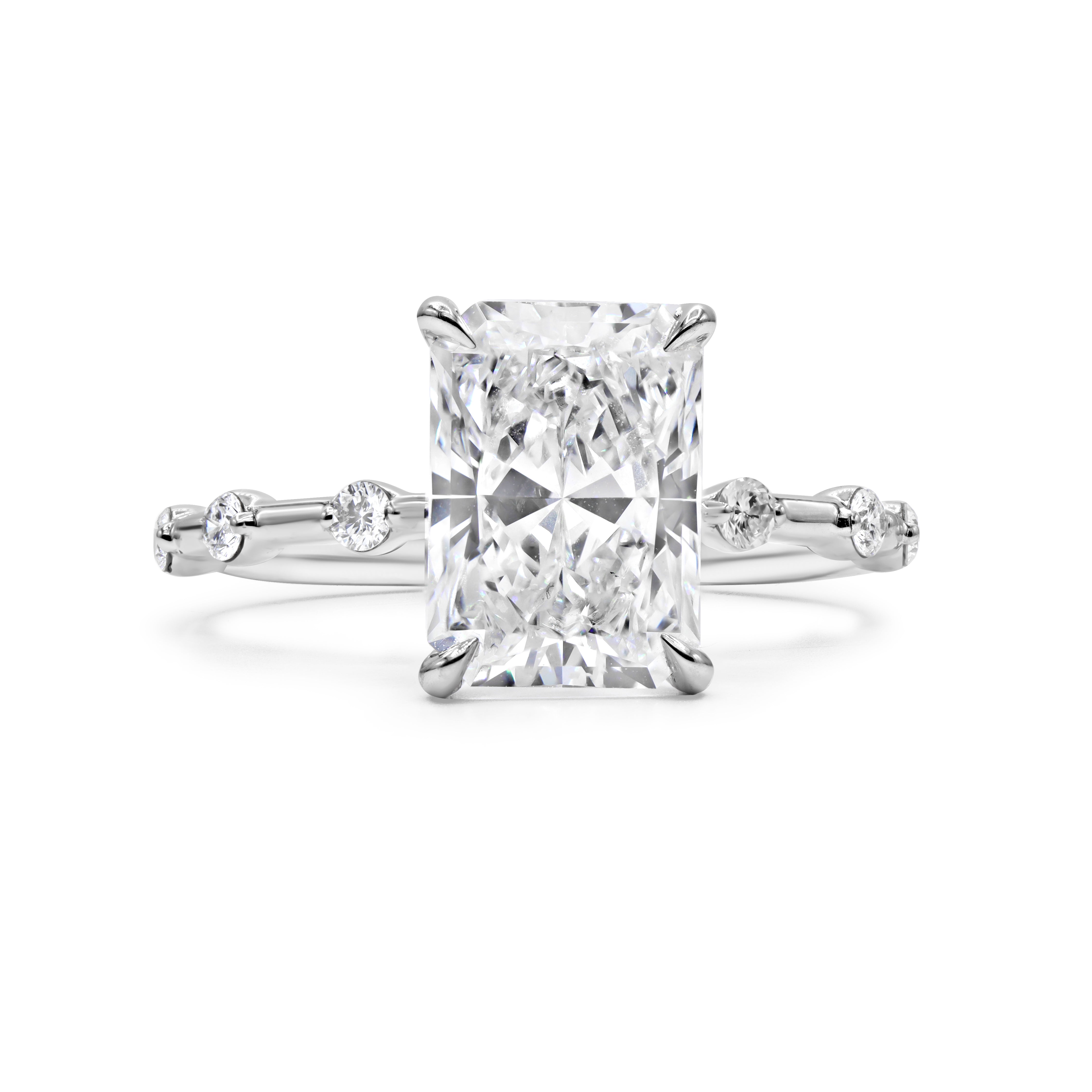 The Single-Prong Lab Diamond Ring