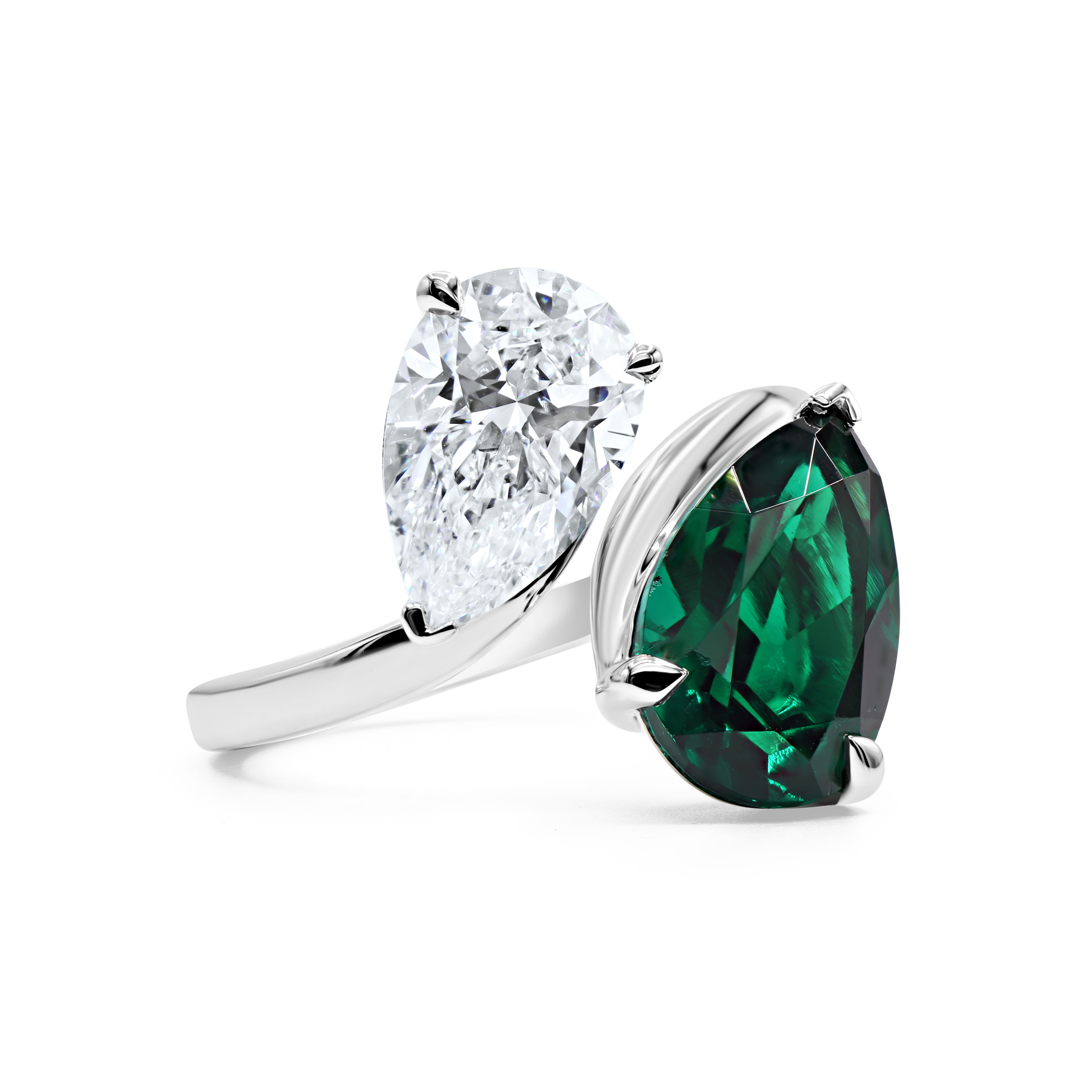 Lab Grown Pear Shape Diamond and Emerald Moi et Toi Ring