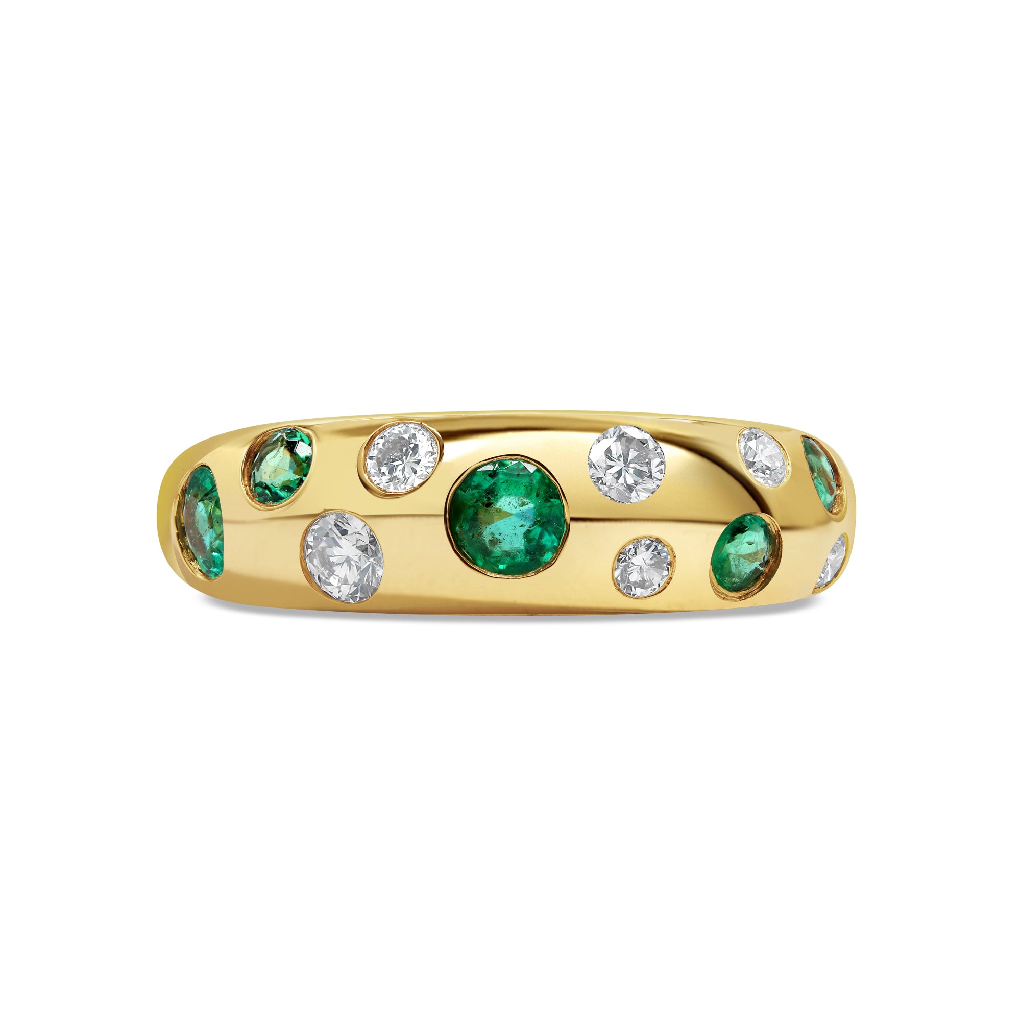 18K gold dome ring featuring green emeralds and round brilliant diamonds in an alternating inlay design.