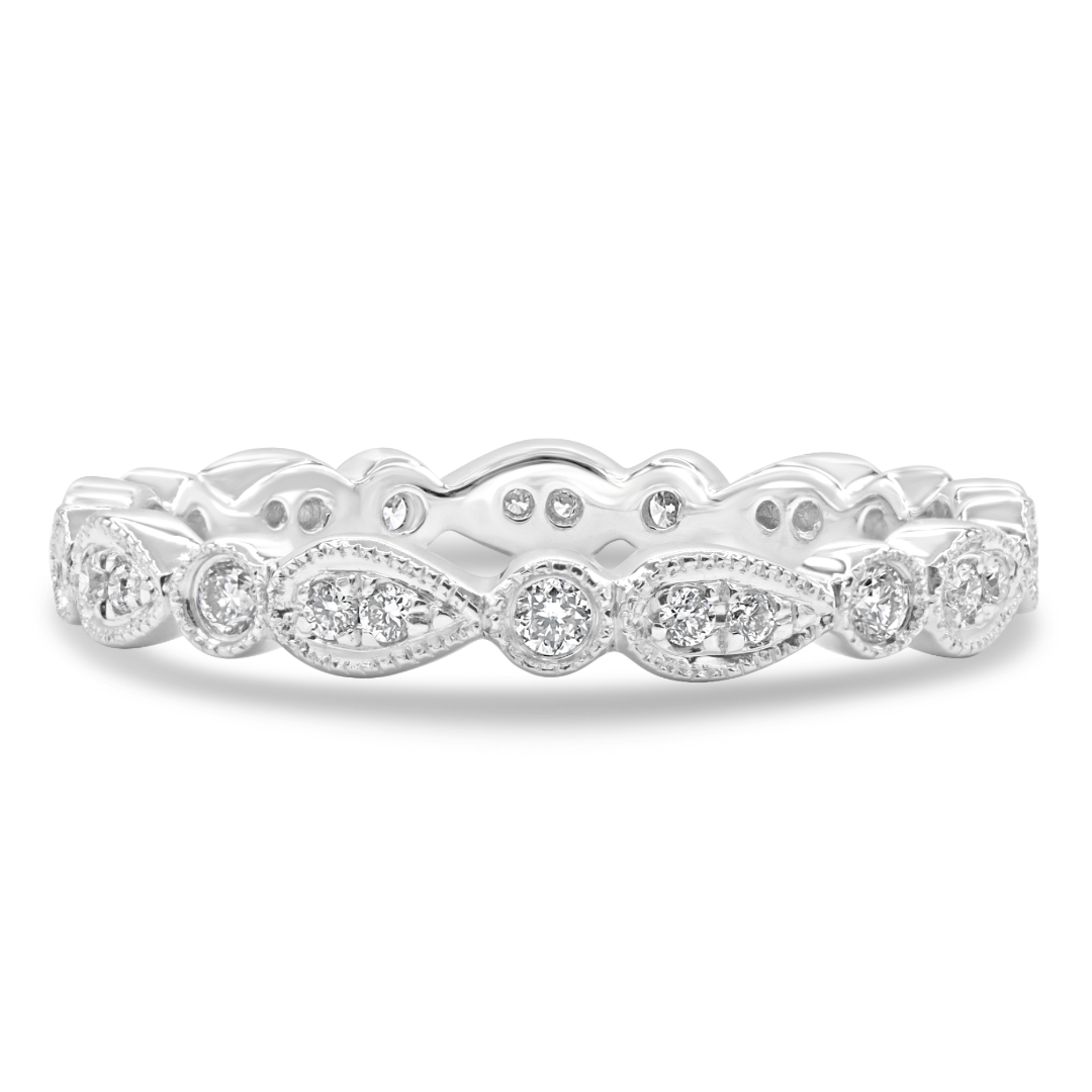 18K gold antique-style wedding band featuring 27 brilliant round diamonds totaling 0.50 CTW with alternating round and pear-shaped illusion settings and milgrain detailing.